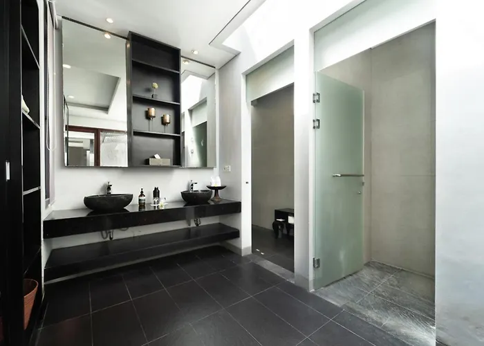The Black Pearl - The 1br In Seminyak